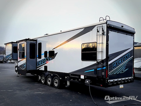 2024 Heartland Cyclone 4006 RV Photo 4