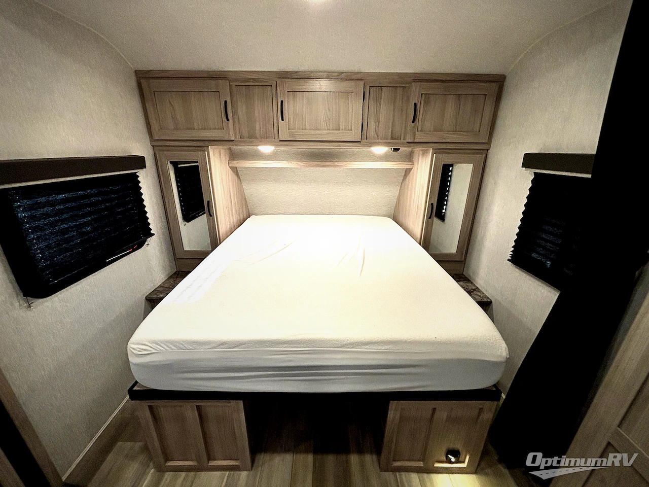 2022 Coachmen Northern Spirit Ultra Lite 1943RB Photo 7