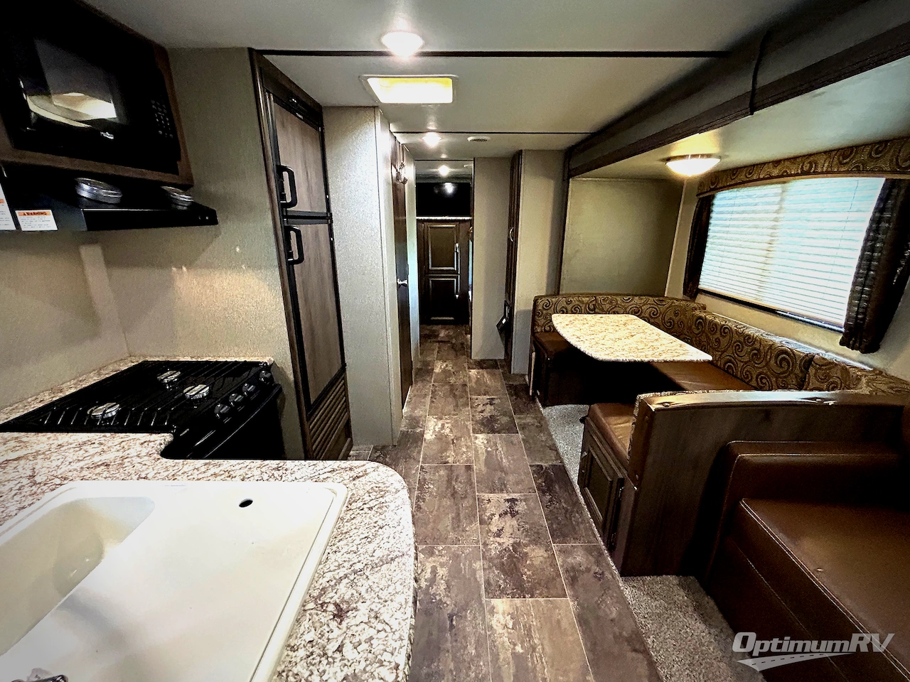 2018 Keystone Passport 2920BH Grand Touring Photo 4