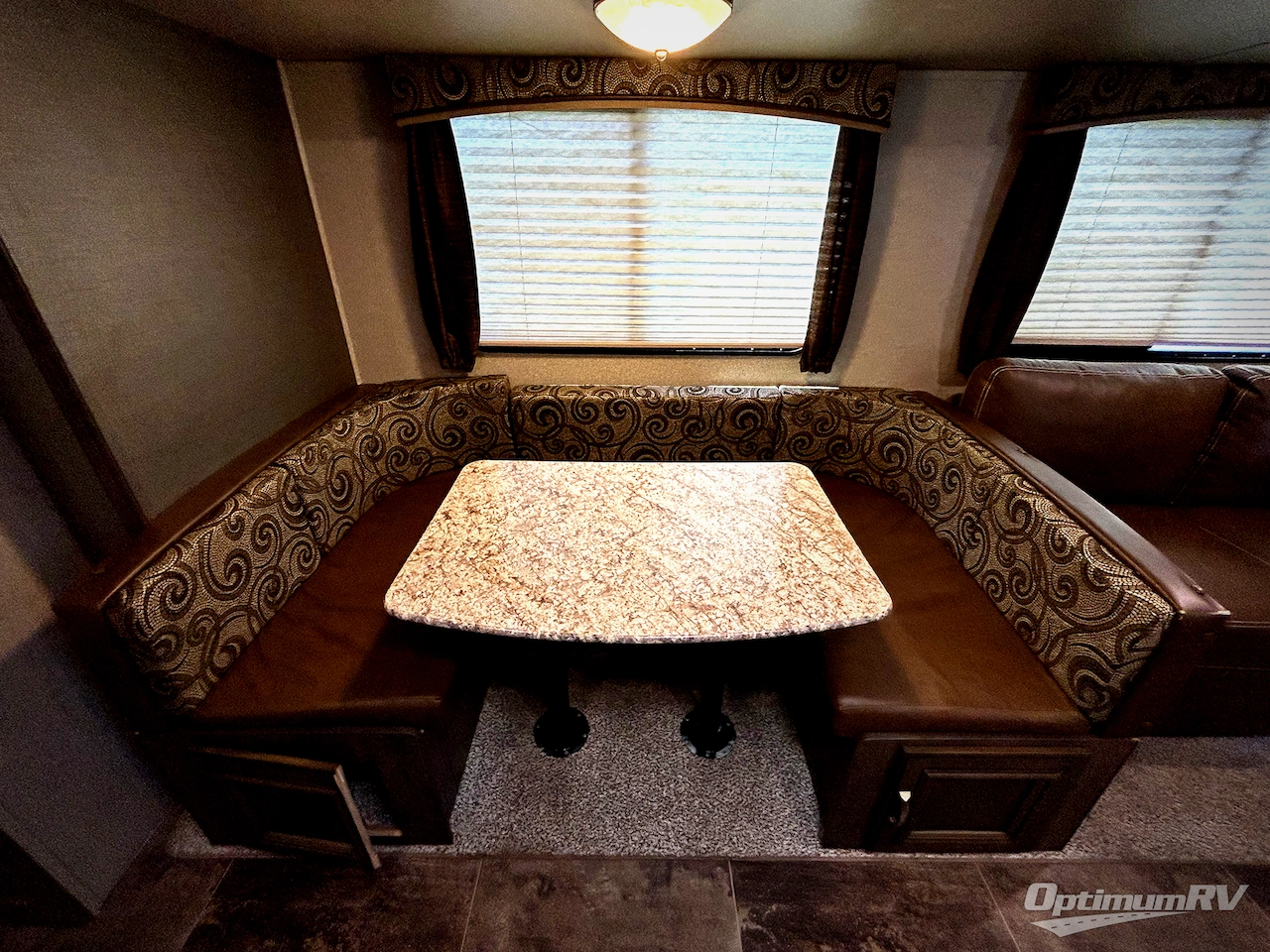 2018 Keystone Passport 2920BH Grand Touring Photo 11