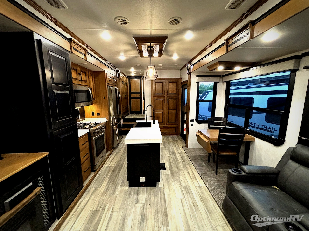 2022 Heartland Bighorn 3776RL Photo 10