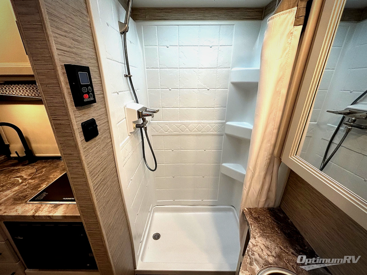 2023 Thor Gemini AWD 23TE Photo 17