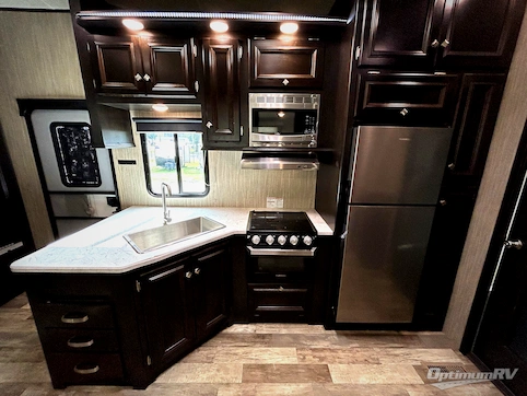 2018 Heartland Fuel 335 RV Photo 2