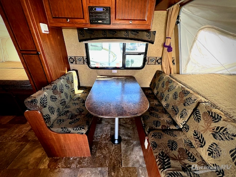 2013 Jayco Jay Feather Ultra Lite X18D RV Photo 2