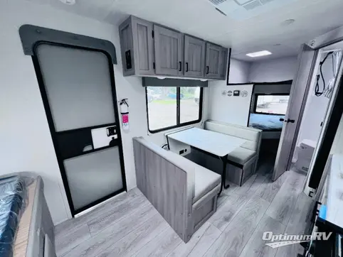 2025 East To West Della Terra LE 170BHSLE RV Photo 2