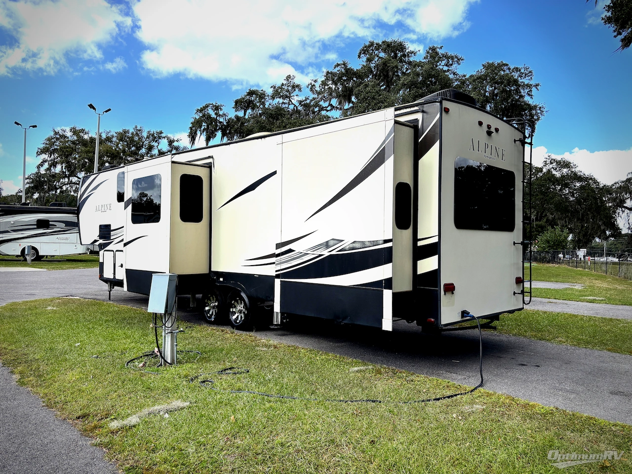 2019 Keystone alpine 3800FK Photo 3