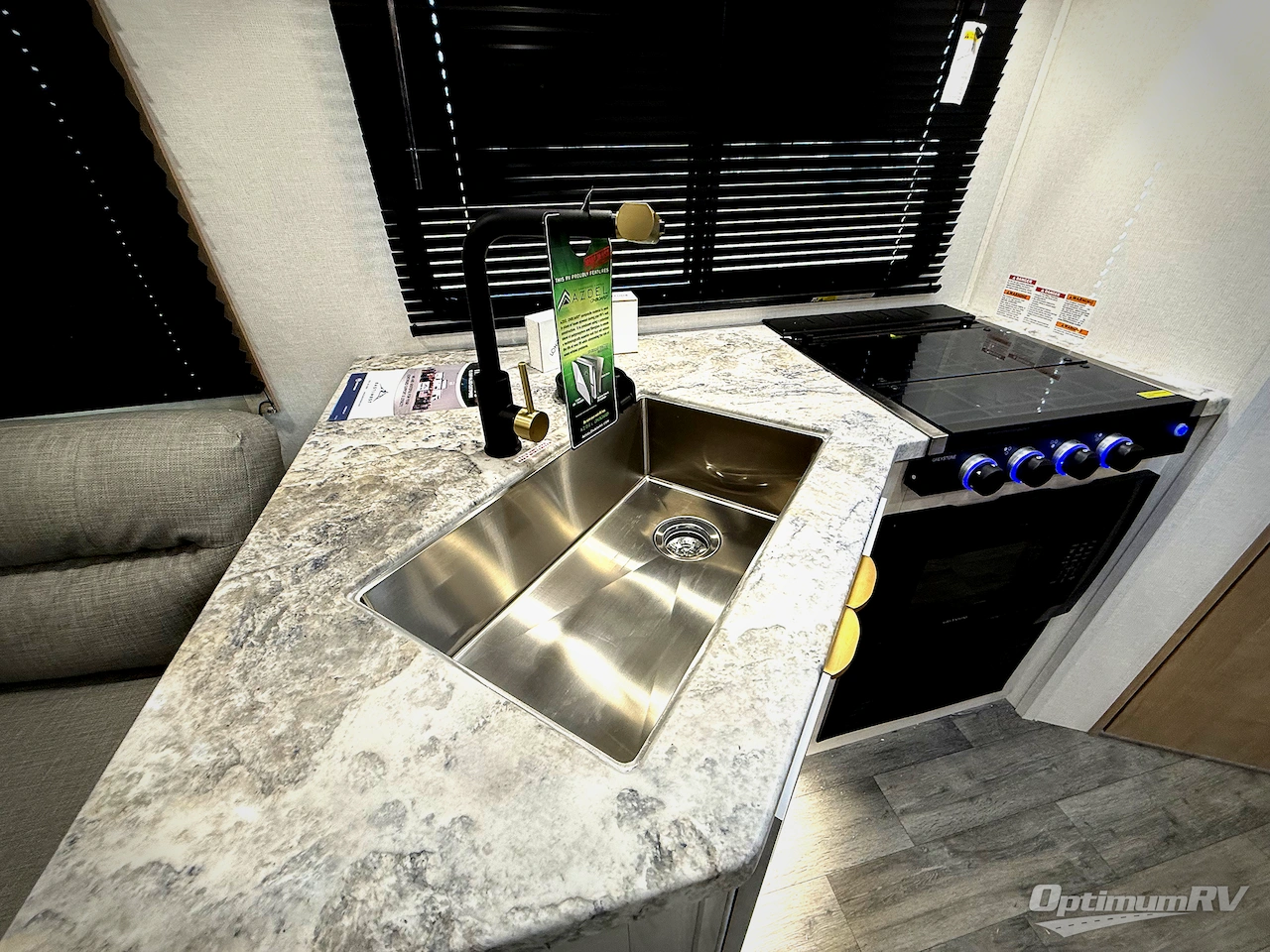 2026 East To West Longitude 285BH Photo 16