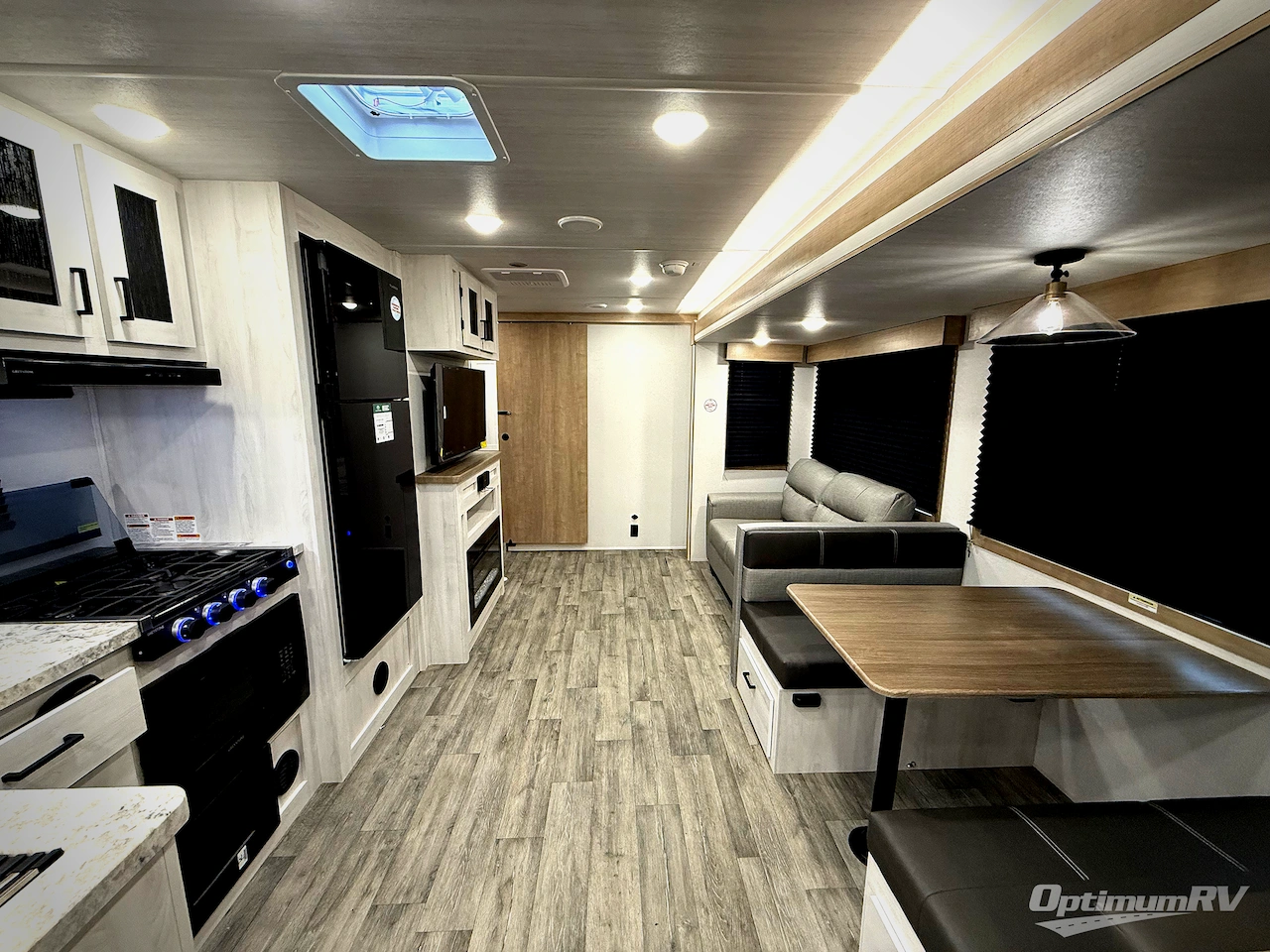 2026 East To West Longitude 319BH Photo 5