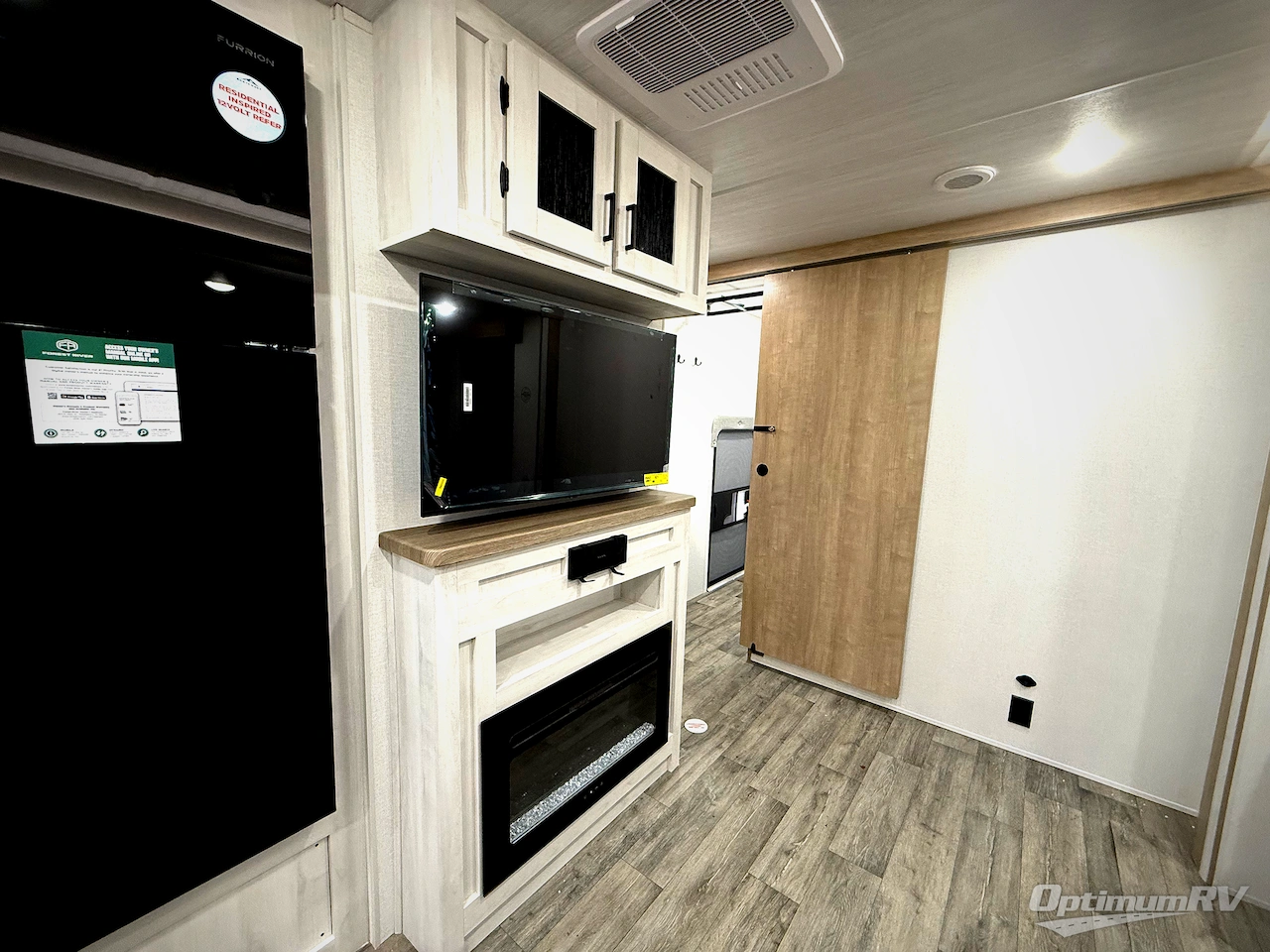 2026 East To West Longitude 319BH Photo 14