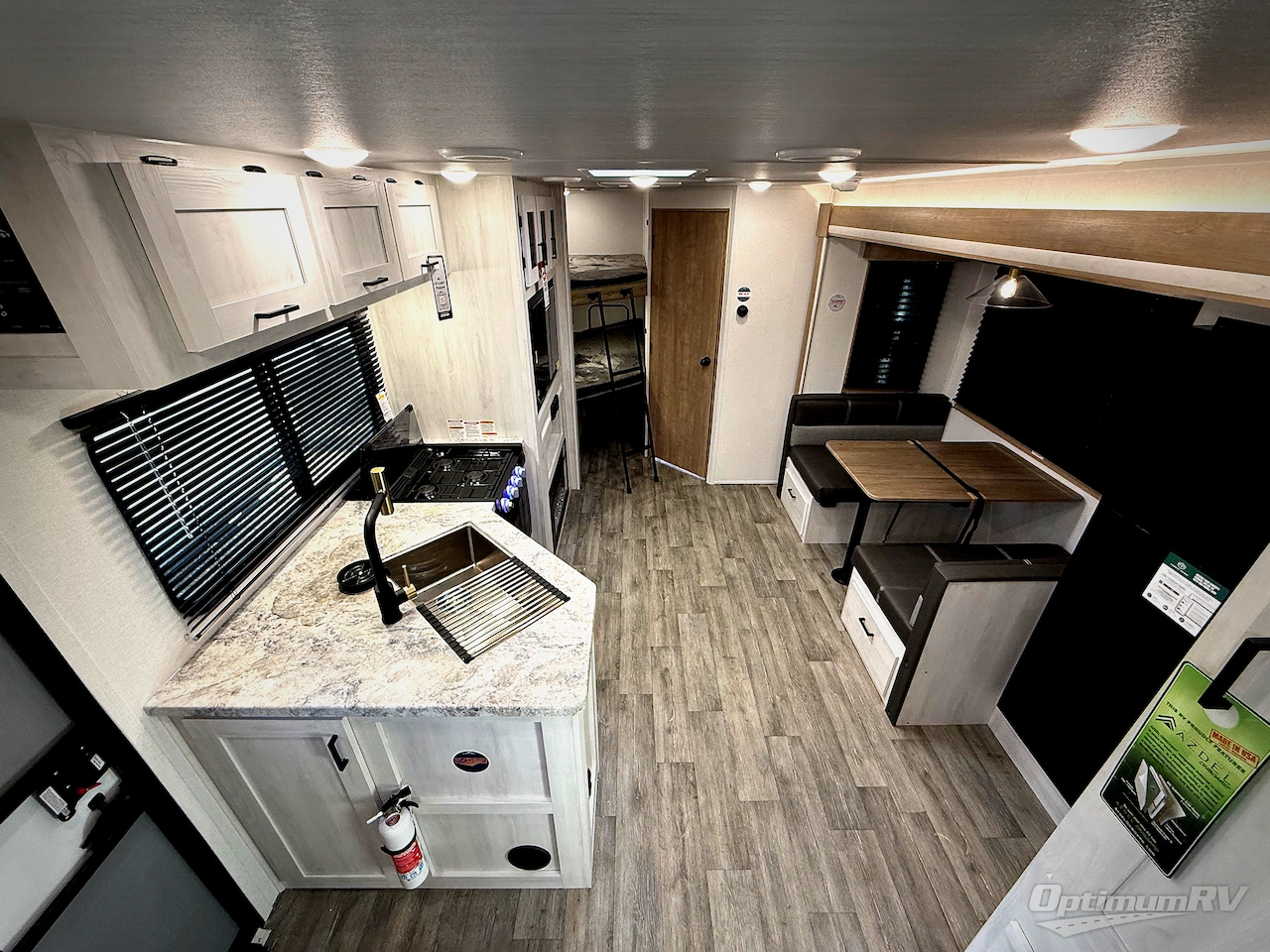 2026 East To West Longitude 255BH Photo 5