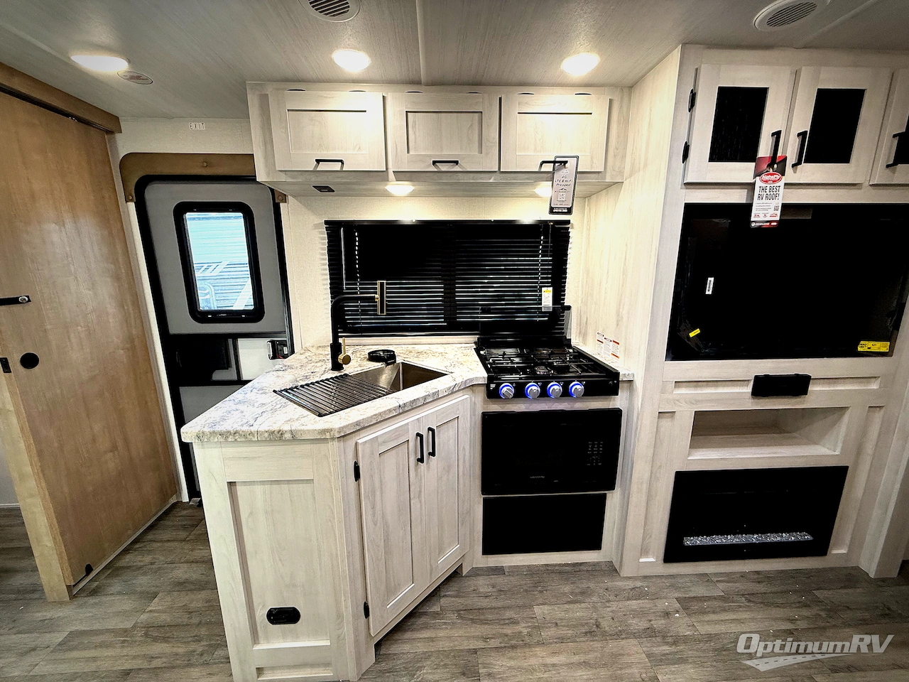 2026 East To West Longitude 255BH Photo 13