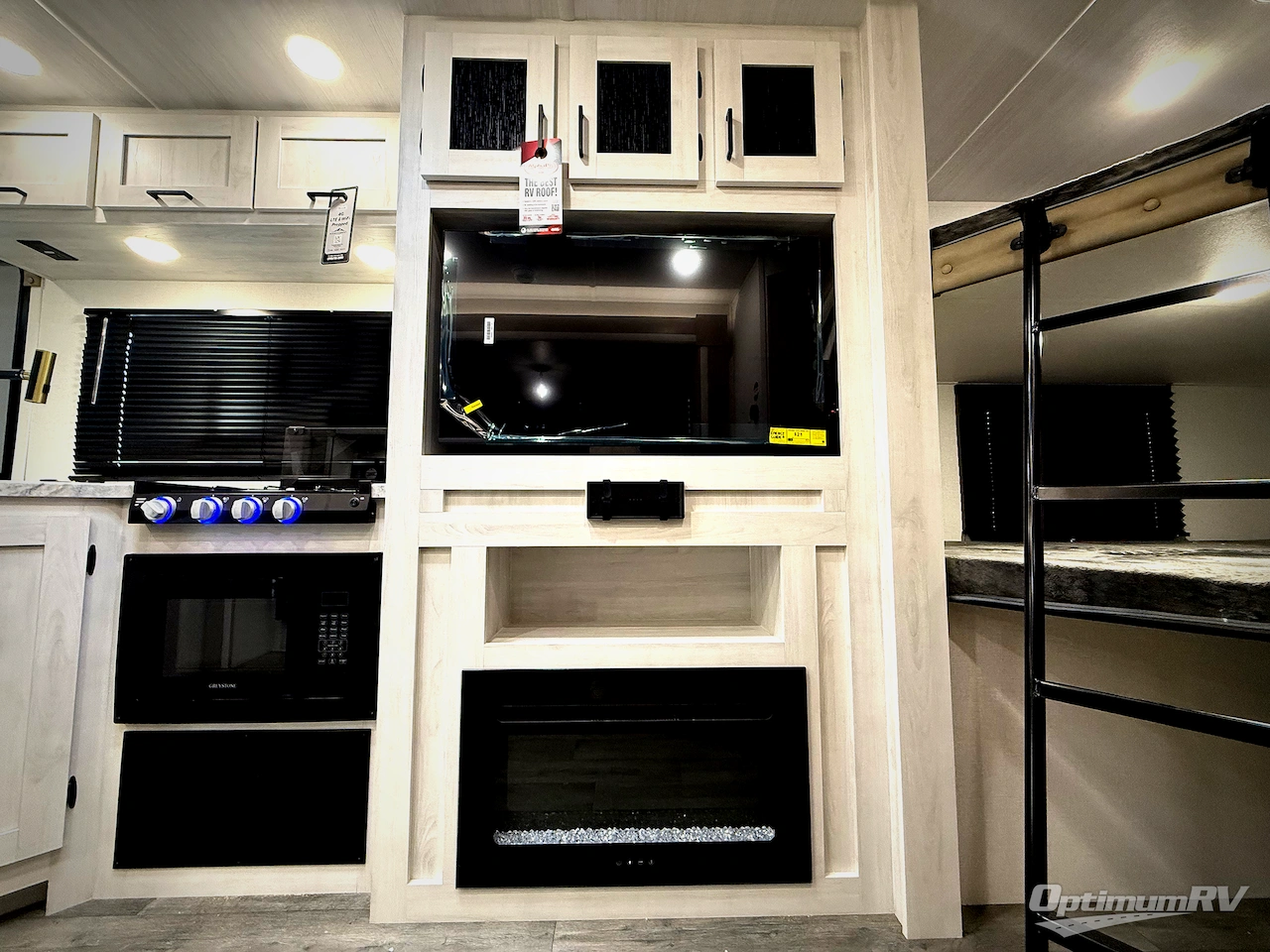 2026 East To West Longitude 255BH Photo 17