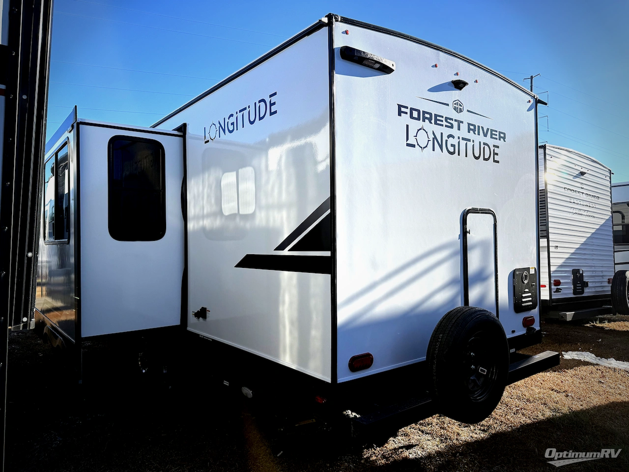 2026 East To West Longitude 255BH Photo 3