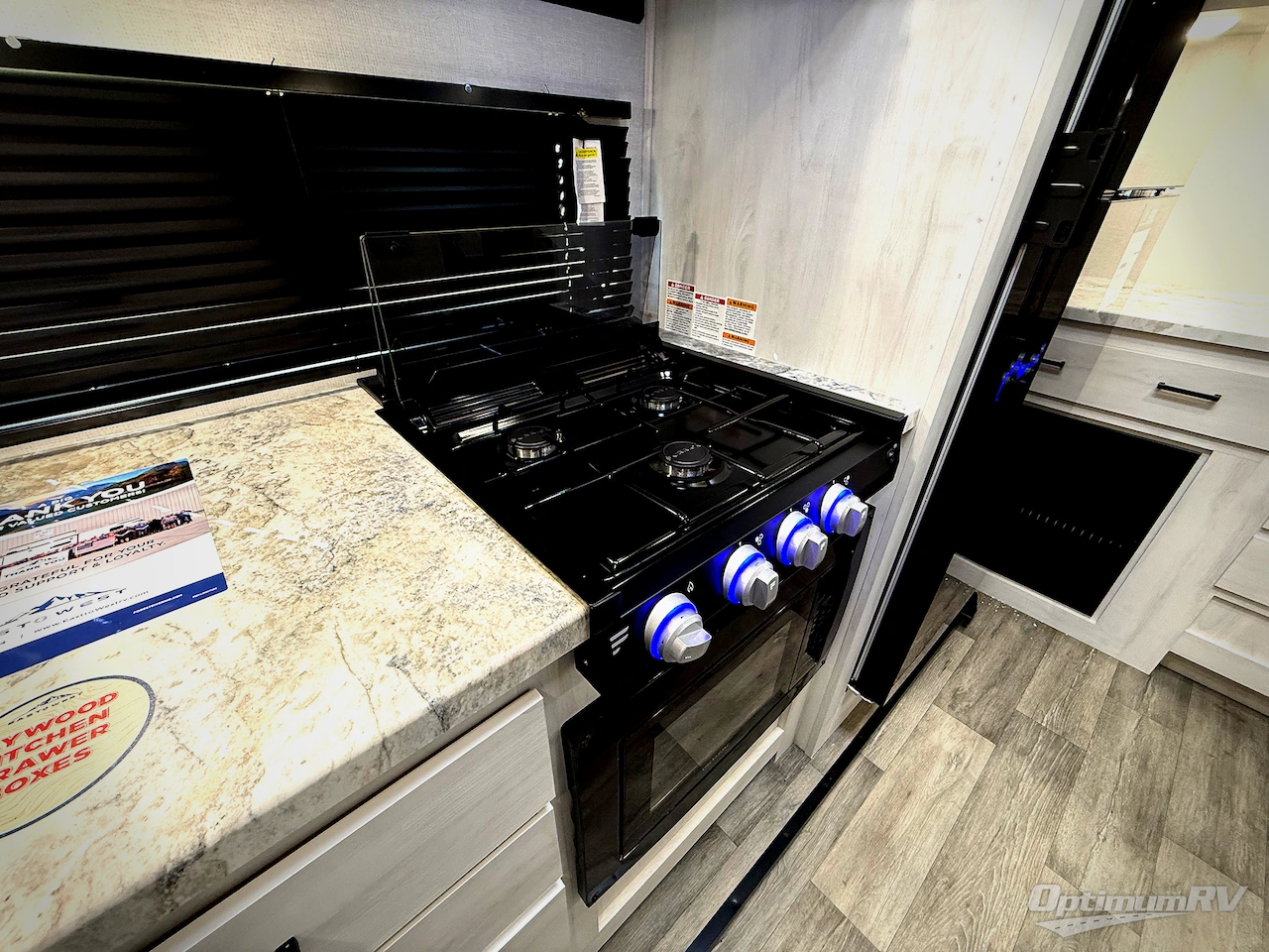 2026 East To West Longitude 310RL Photo 10