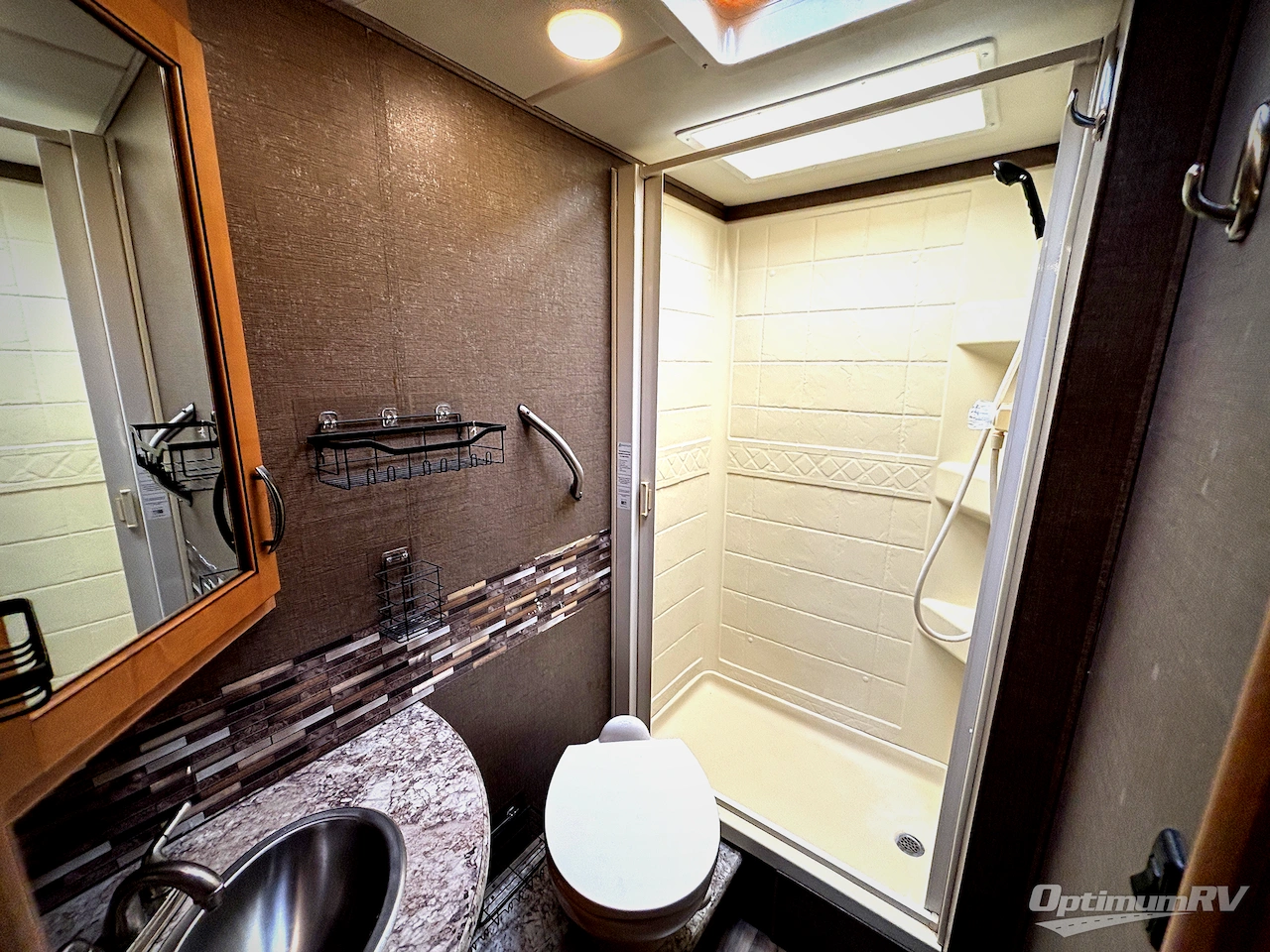 2017 Thor Four Winds 24F Photo 19