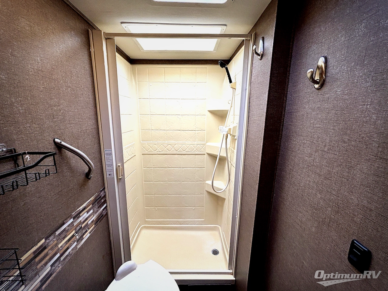 2017 Thor Four Winds 24F Photo 20