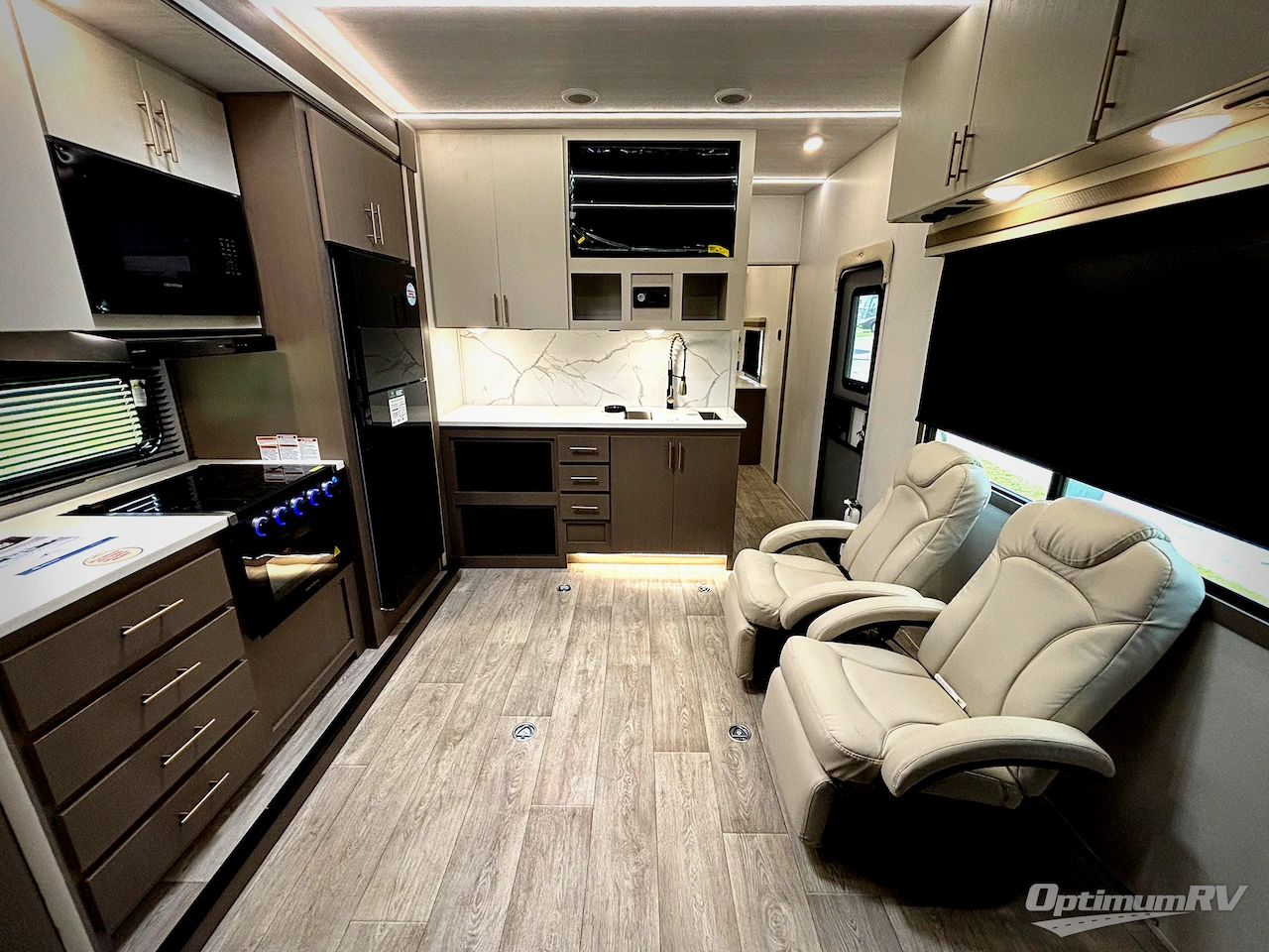 2026 East To West Alta 2870KTH Photo 4