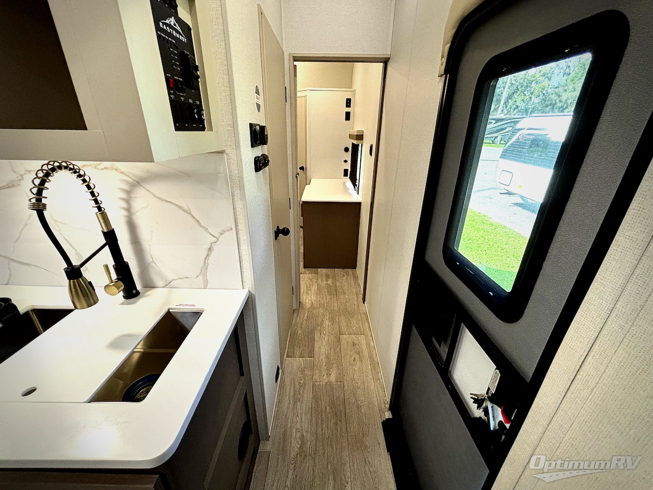 2026 East To West Alta 2870KTH Photo 6