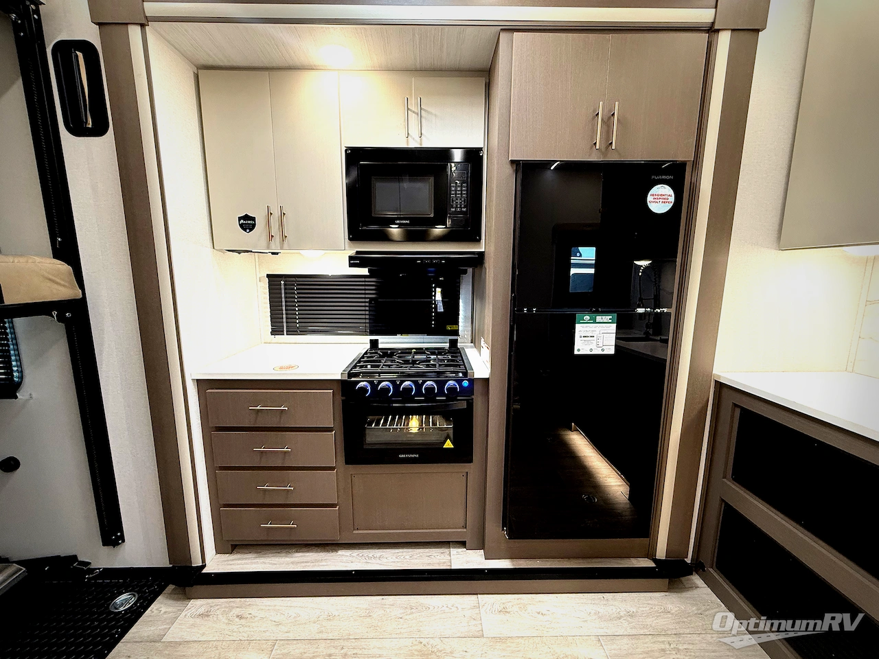 2026 East To West Alta 2870KTH Photo 10