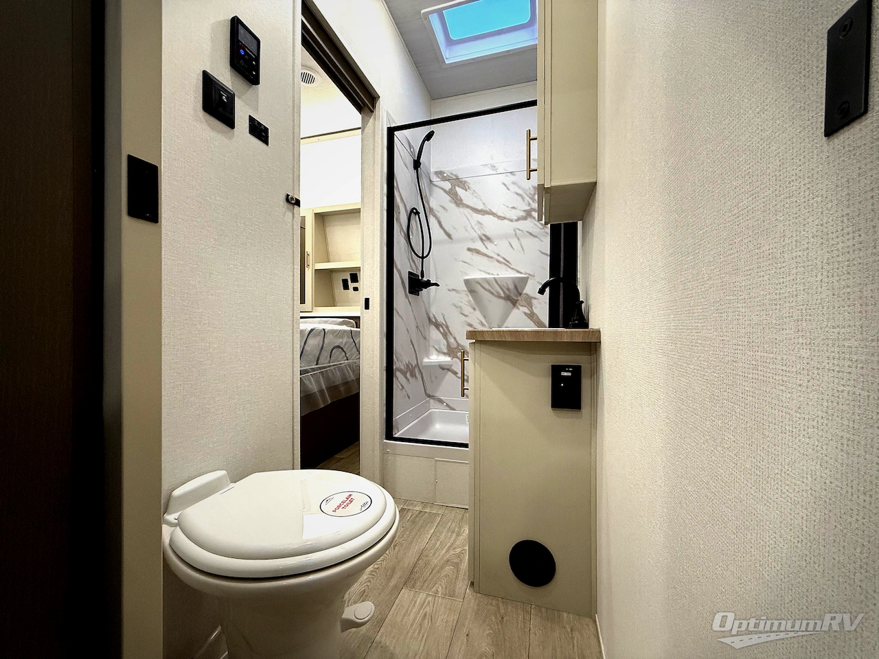 2026 East To West Alta 2400KTH Photo 16