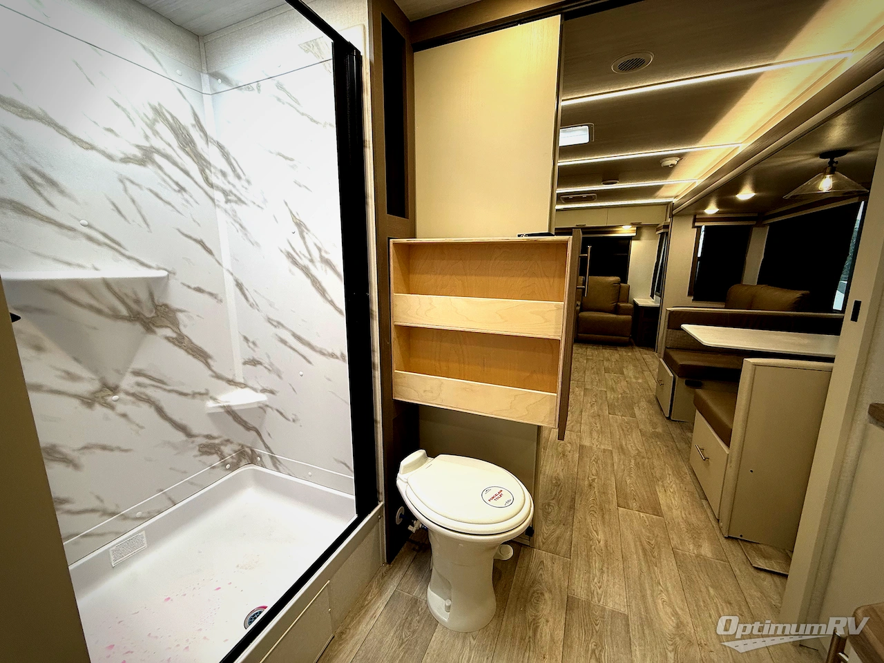 2026 East To West Alta 2850KRL Photo 17