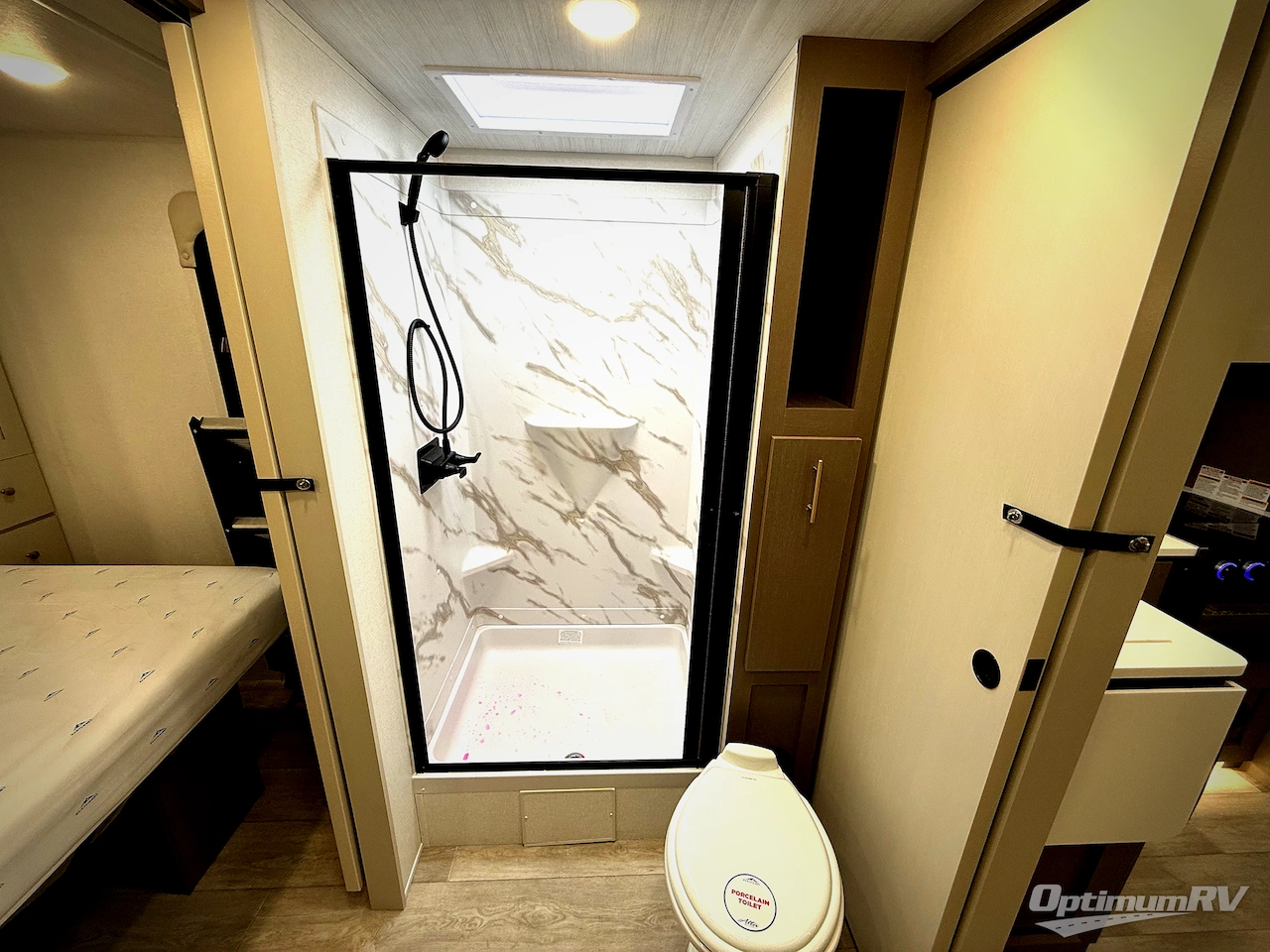 2026 East To West Alta 2850KRL Photo 18