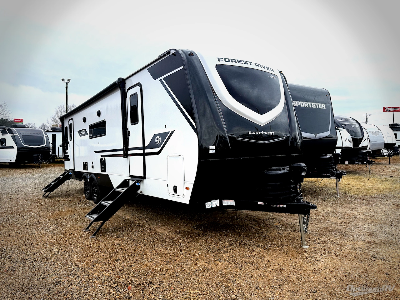 2026 East To West Alta 2850KRL Photo 23