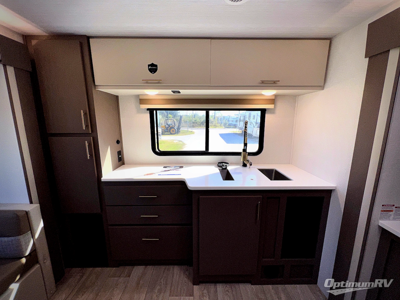 2026 East To West Alta 3175KRL Photo 9