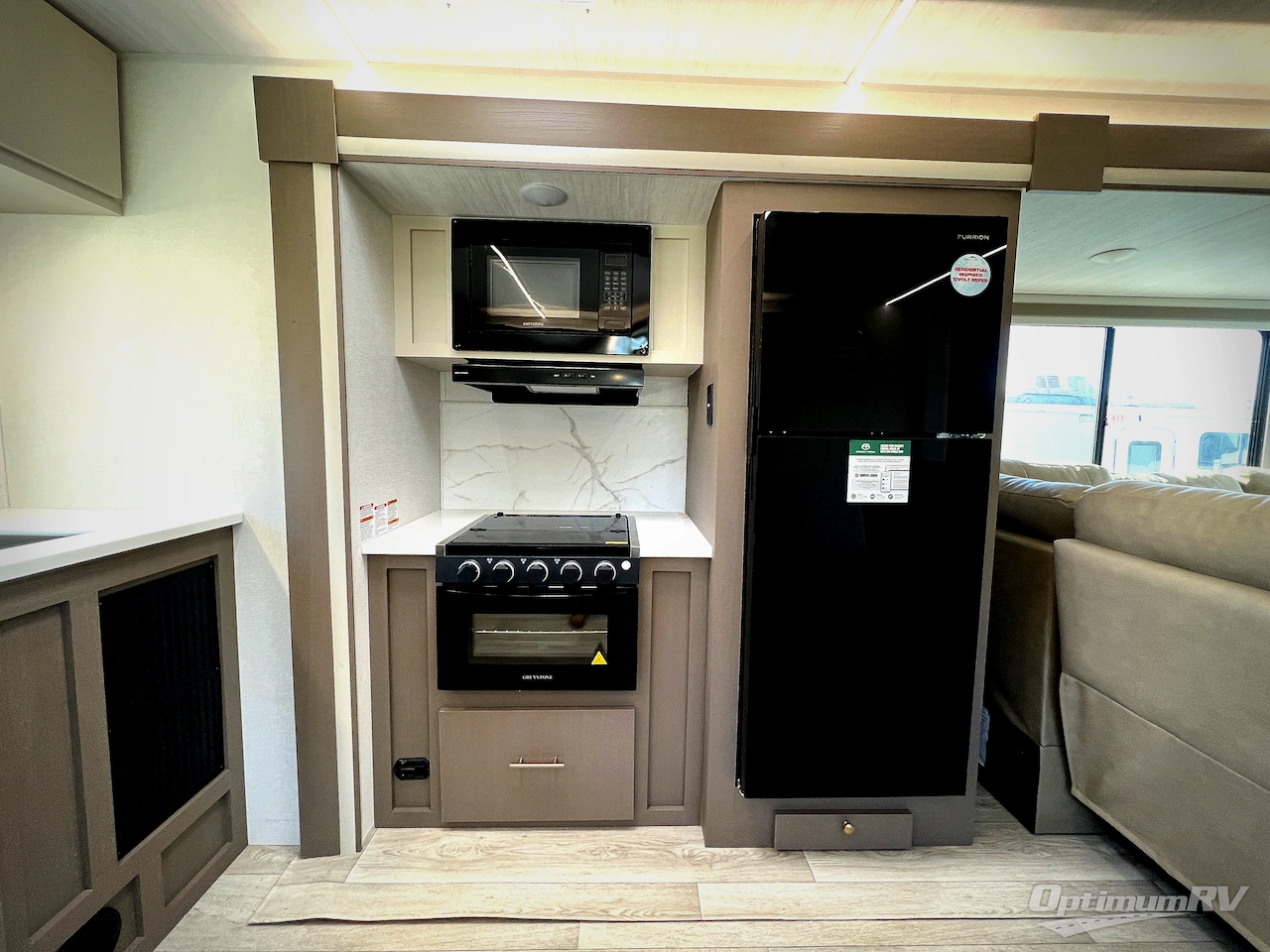 2026 East To West Alta 3175KRL Photo 10