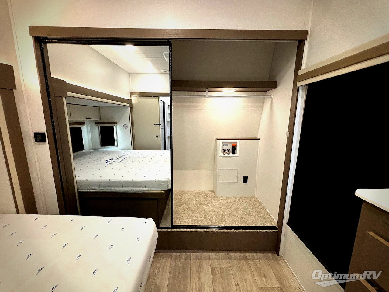 2026 East To West Alta 3250KXT Photo 9