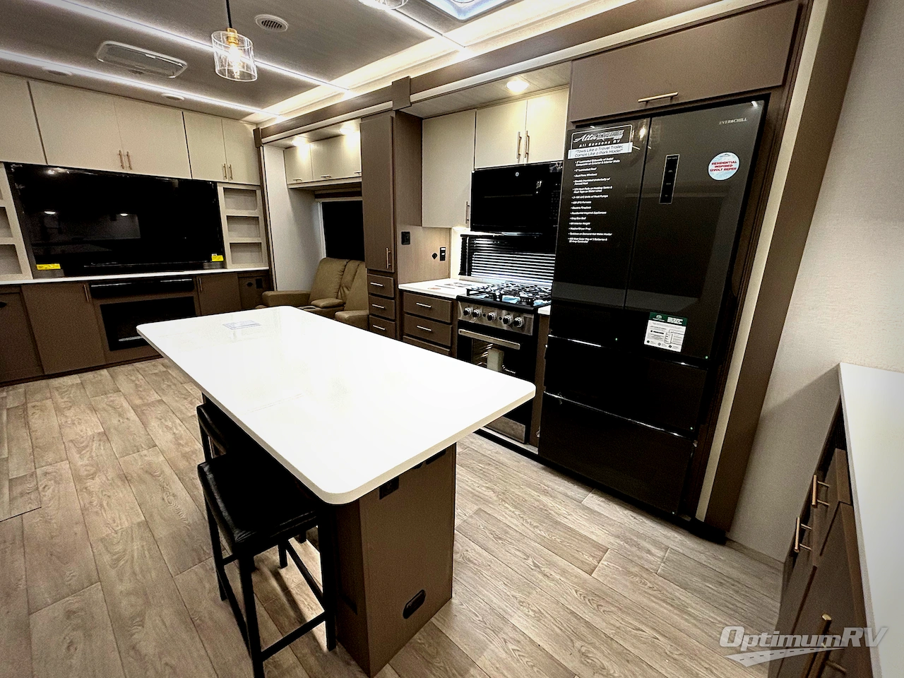 2026 East To West Alta 3250KXT Photo 15