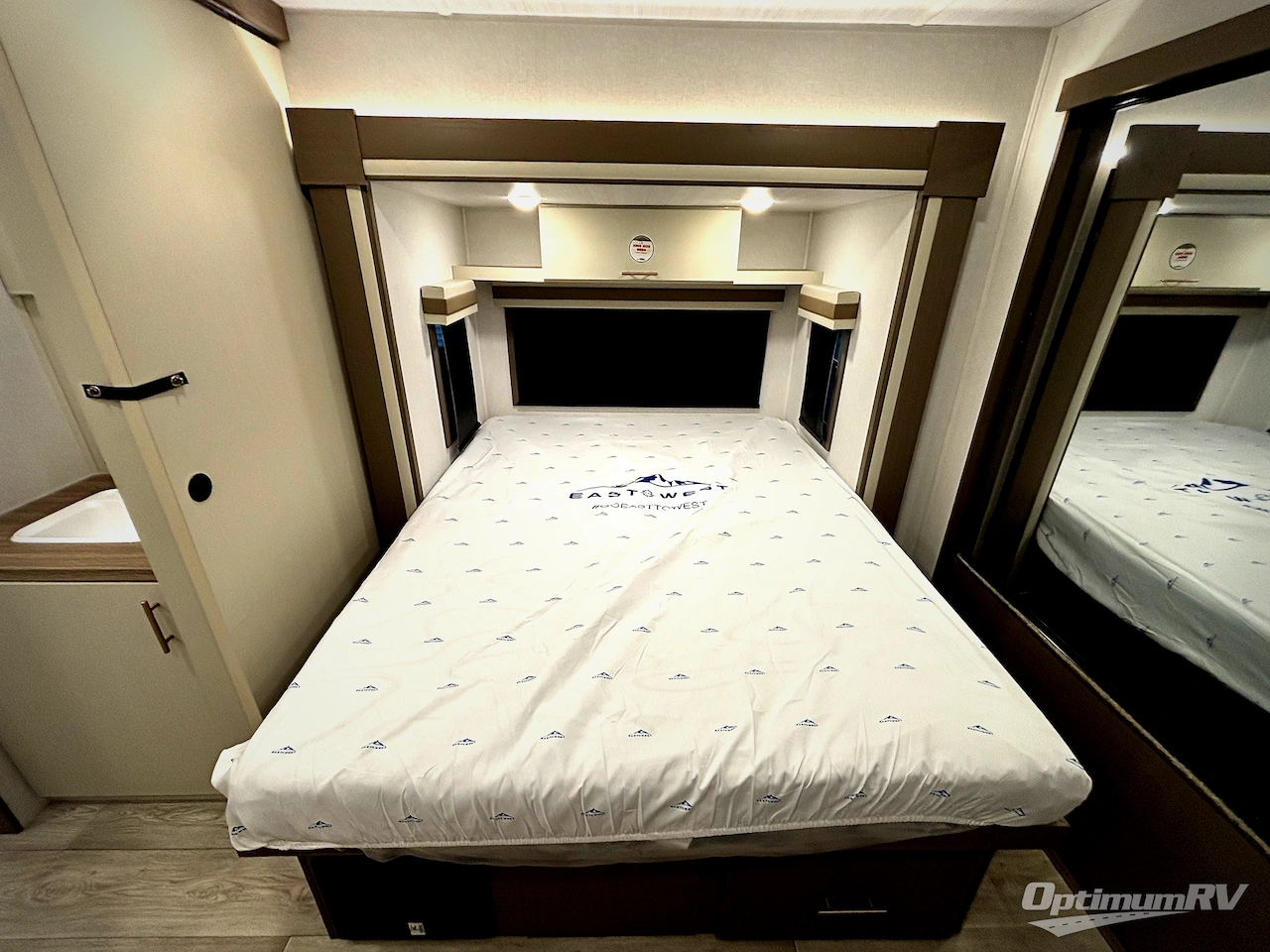 2026 East To West Alta 3175RK Photo 9