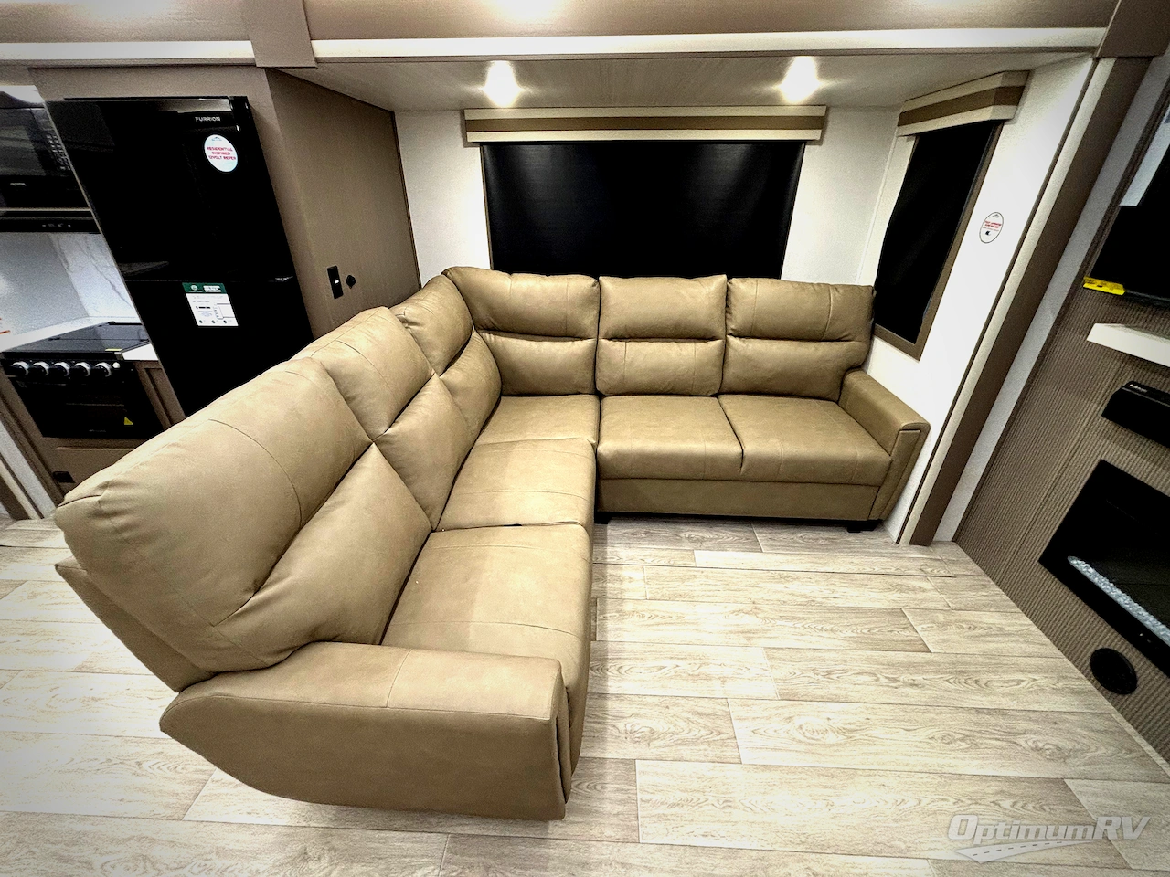 2026 East To West Alta 3175RK Photo 16