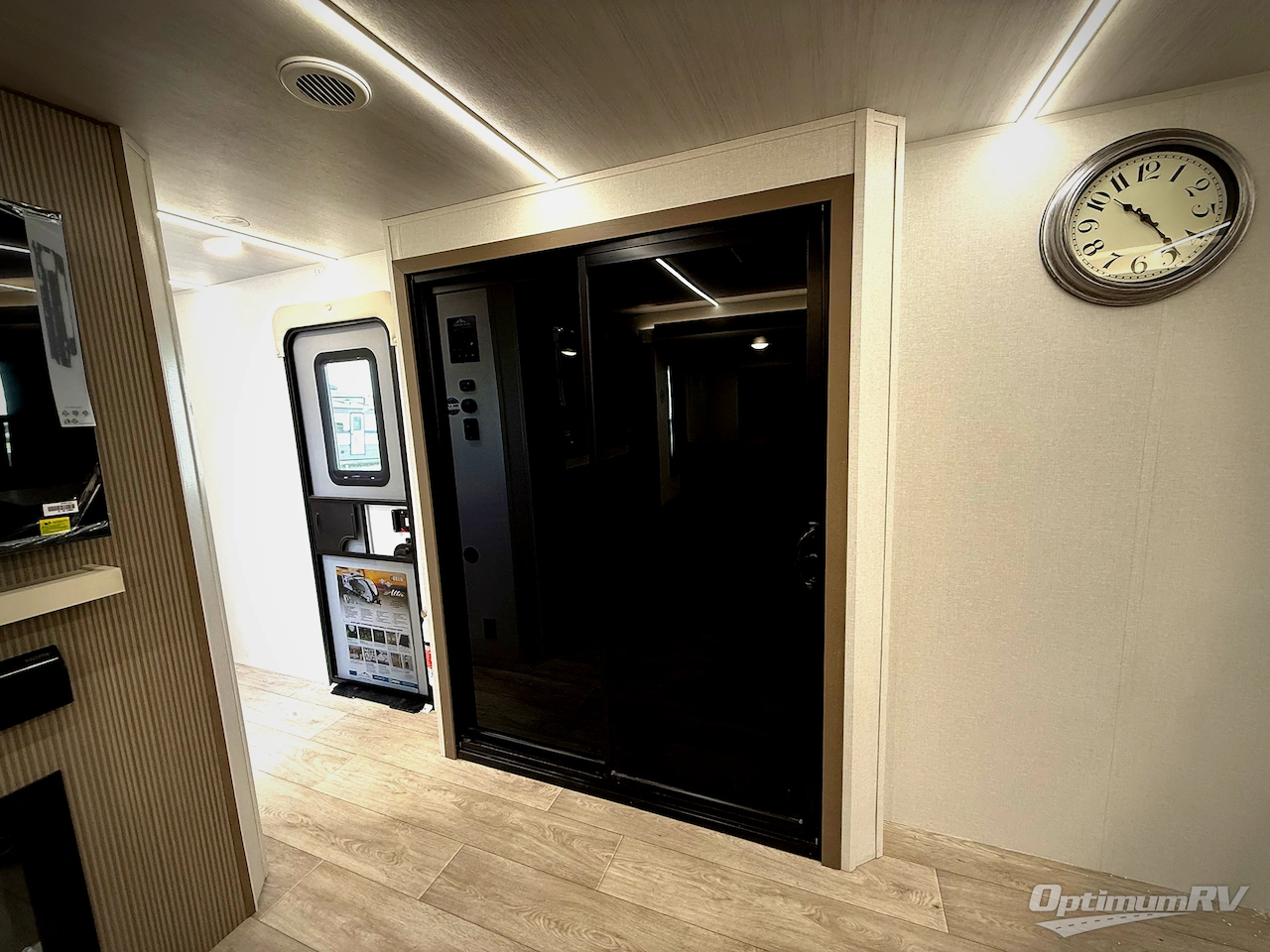 2026 East To West Alta 3175KRL Photo 6