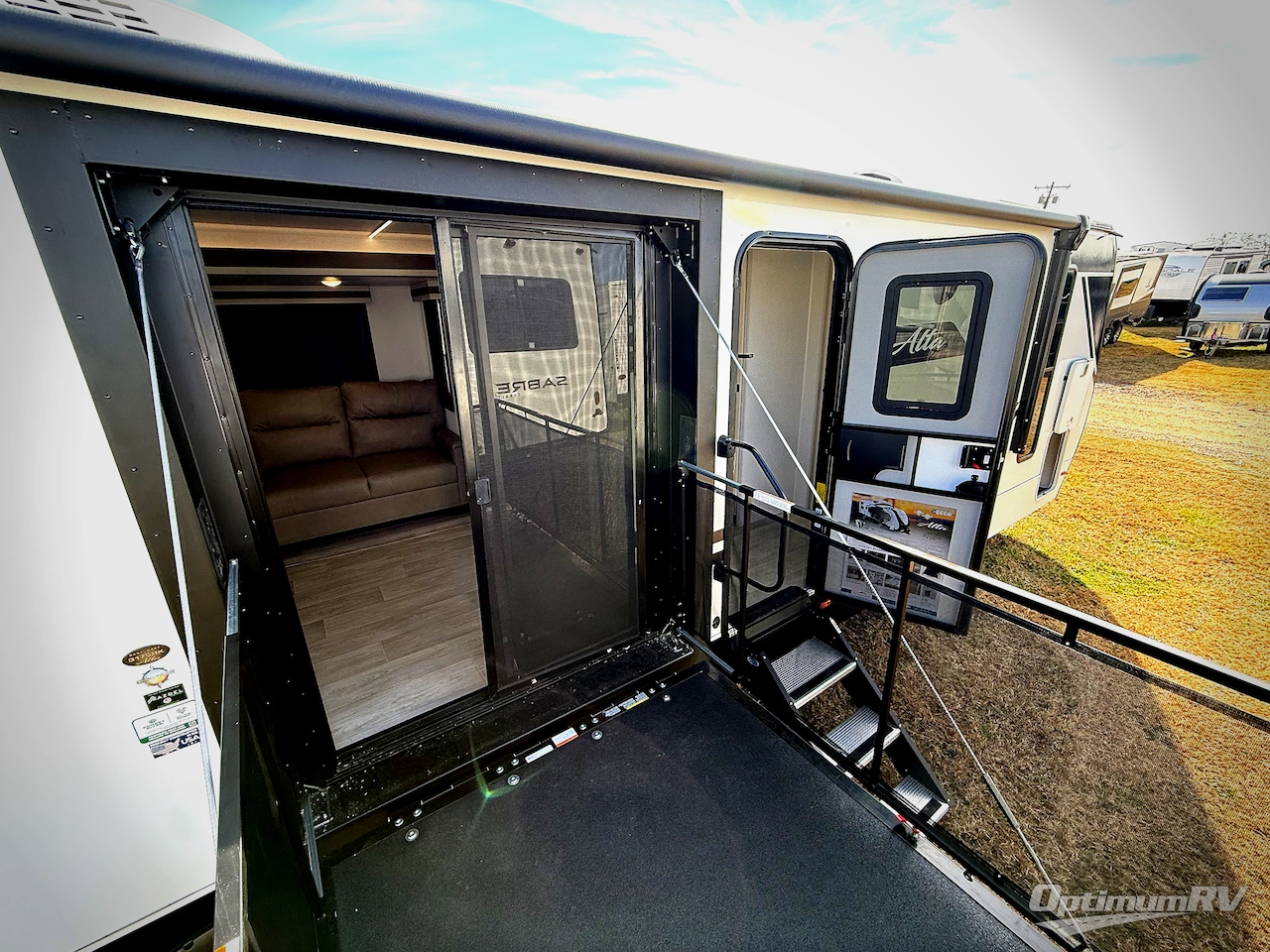 2026 East To West Alta 3175KRL Photo 9