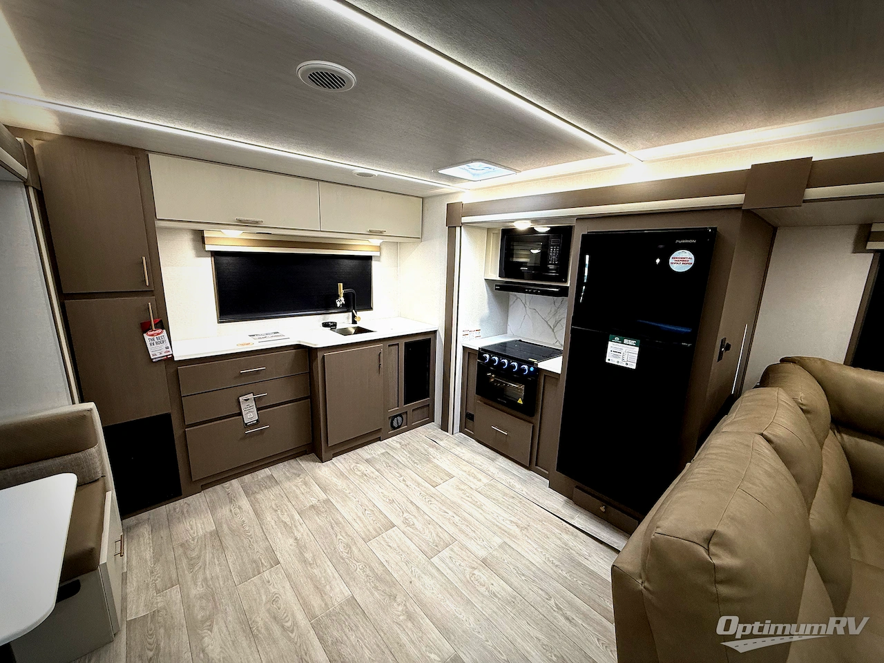 2026 East To West Alta 3175KRL Photo 12