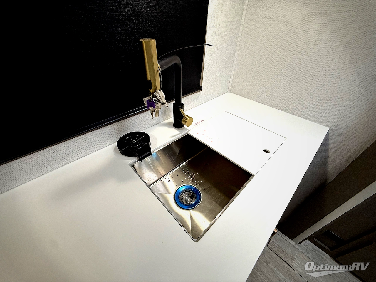 2026 East To West Alta 3175KRL Photo 16