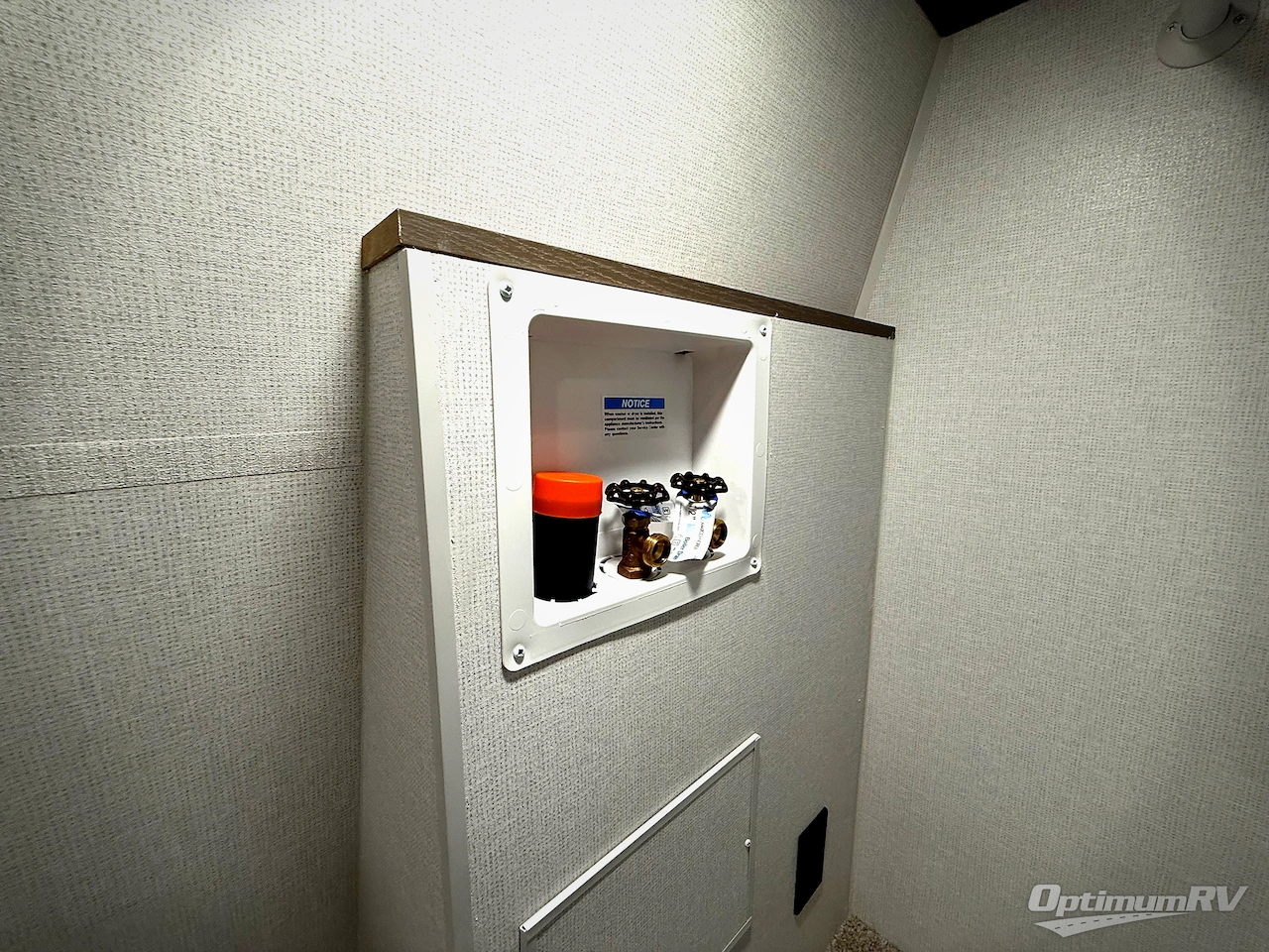 2026 East To West Alta 3175KRL Photo 23