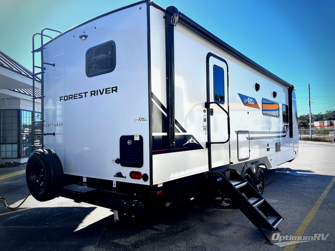 2026 East To West Alta 2600KRB Photo 3