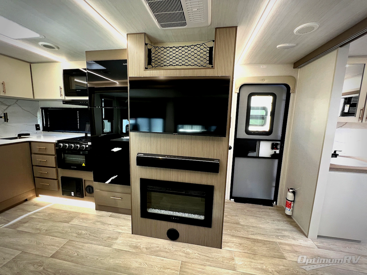 2026 East To West Alta 2600KRB Photo 8