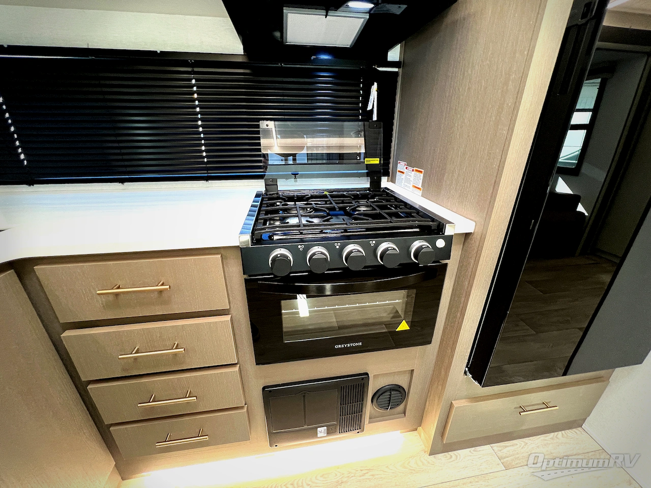 2026 East To West Alta 2600KRB Photo 11