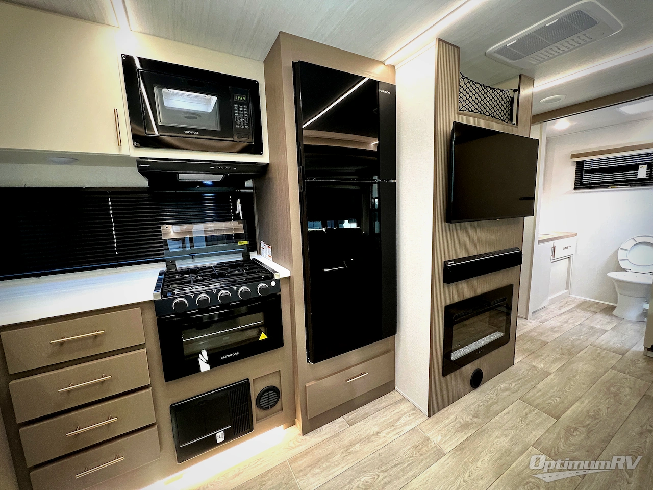 2026 East To West Alta 2600KRB Photo 13