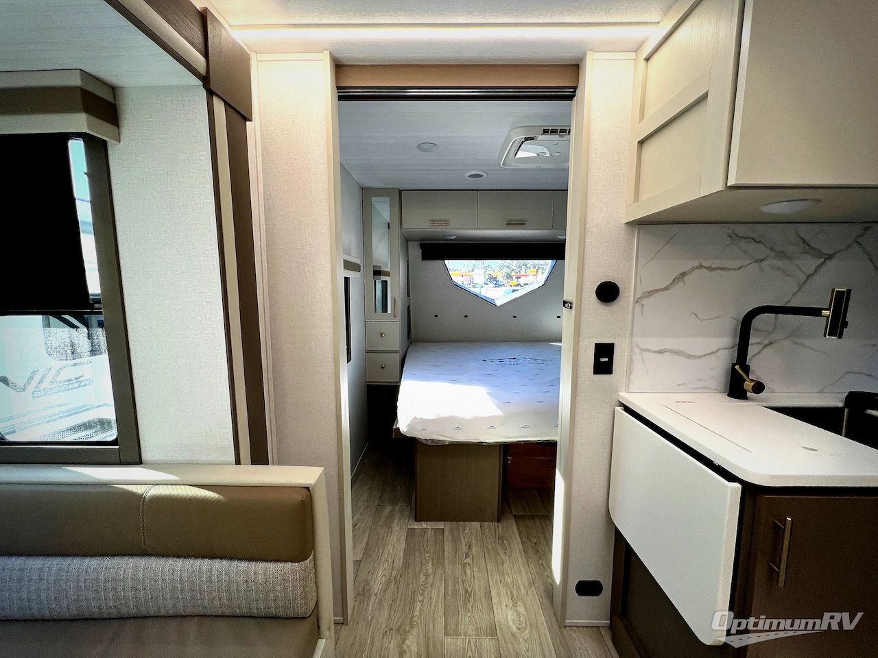 2026 East To West Alta 2600KRB Photo 14