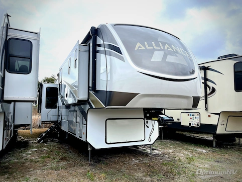 Used 2021 Alliance Paradigm 370FB Featured Photo