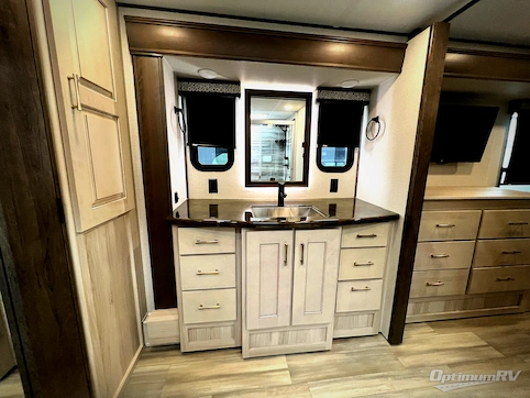 2021 Alliance Paradigm 370FB RV Photo 4