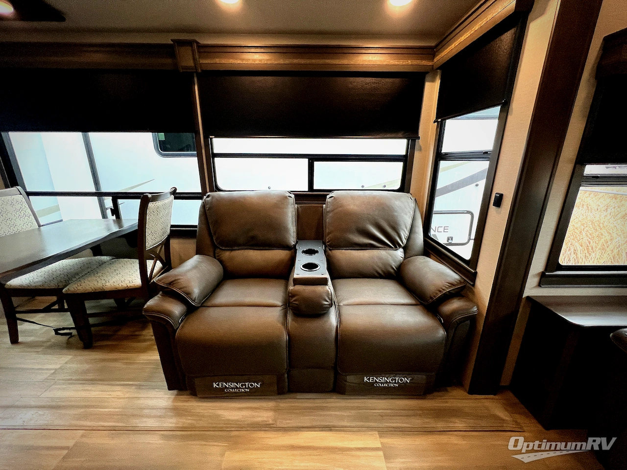 2021 Alliance Paradigm 370FB Photo 8