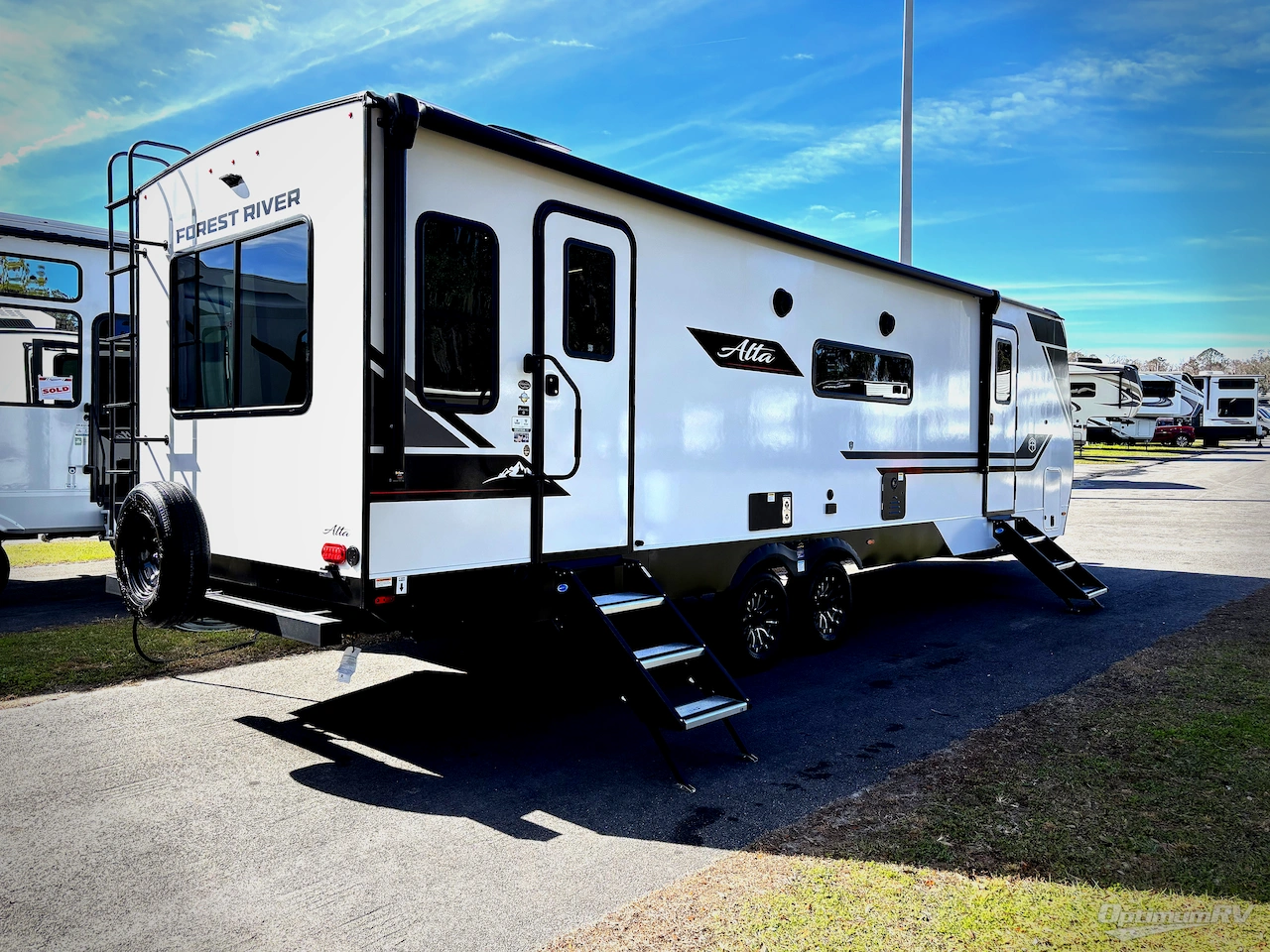 2026 East To West Alta 2850KRL Photo 2