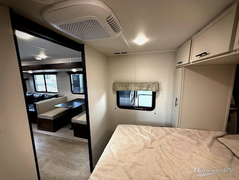 2027 Prime Time Avenger 26DBS RV Photo 2