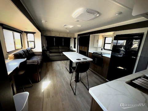 2027 Prime Time Avenger 27TTI RV Photo 4