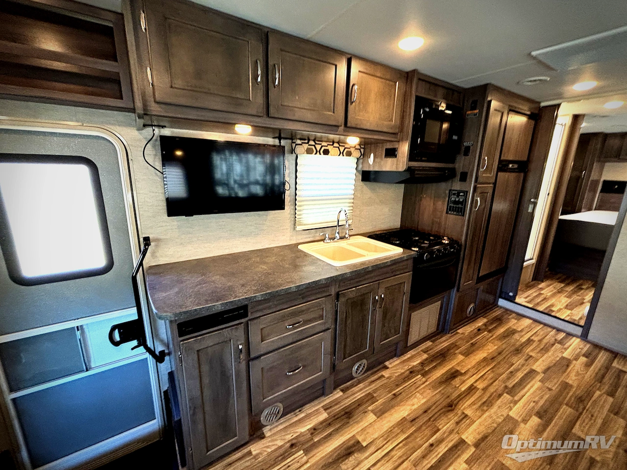 2017 Winnebago Minnie Winnie 31K Photo 11